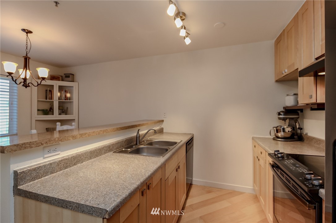 18930 Bothell Everett Highway, Unit E302 Bothell, WA 98012 - Photo 7 of 16