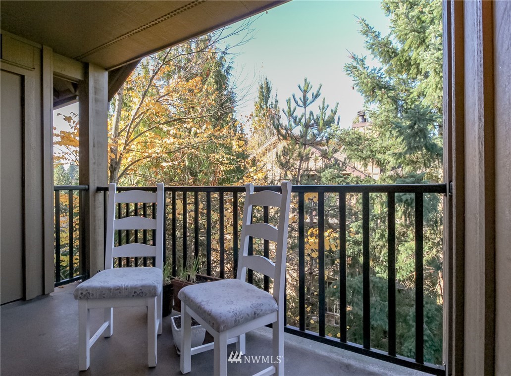 18930 Bothell Everett Highway, Unit E302 Bothell, WA 98012 - Photo 8 of 16