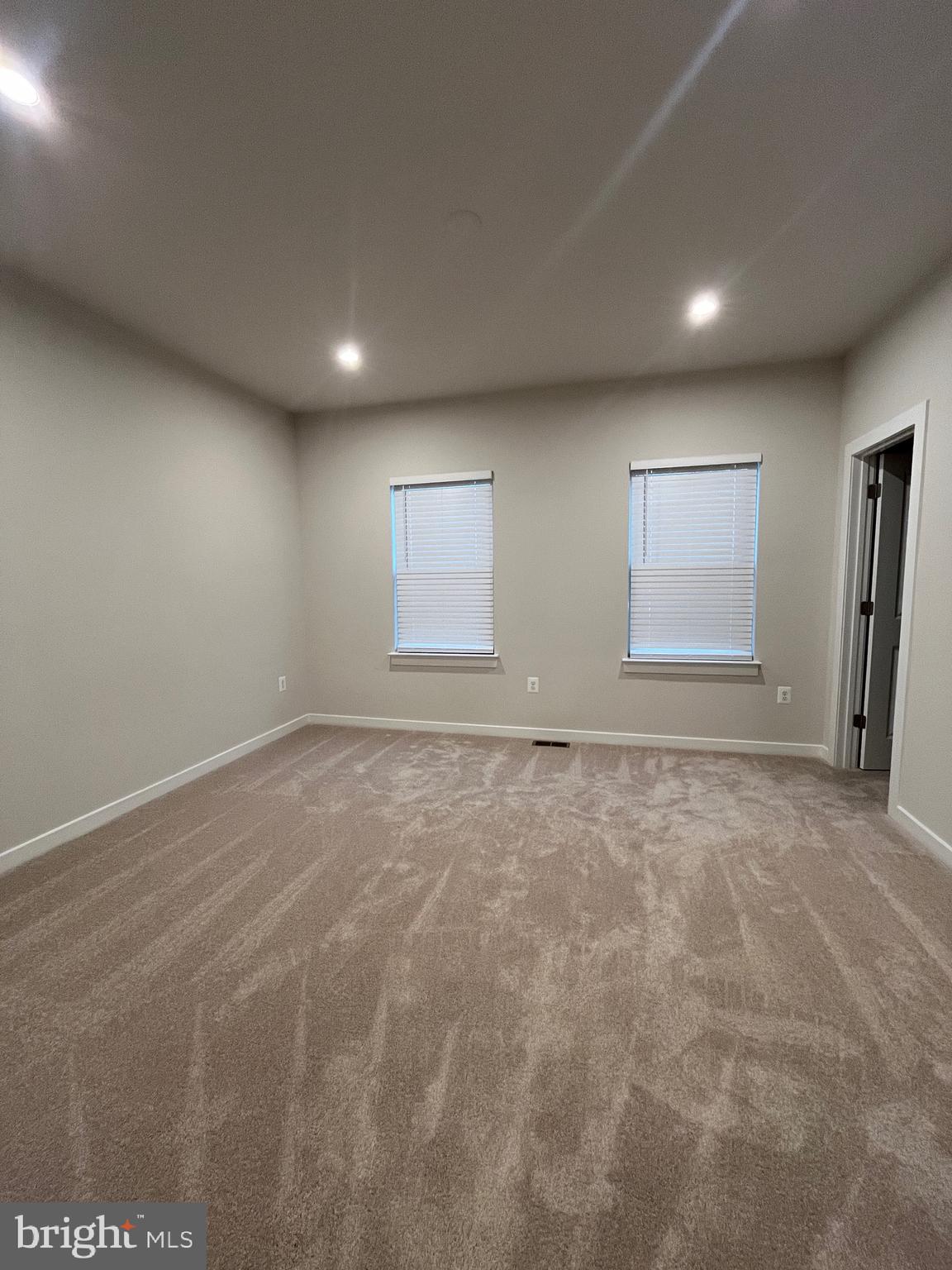 13670 Cobble Loop Woodbridge, VA 22193 - Photo 23 of 34