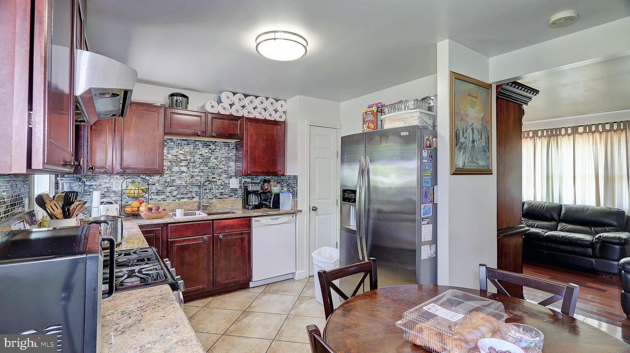 6610 Custer Street Springfield, VA 22150 - Photo 4 of 30 Kitchen