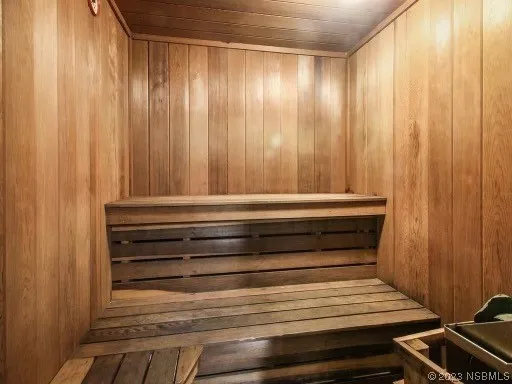 $587,000 | 1513 Ocean Shore Boulevard, Unit 9E, Ormond Beach, FL 32176