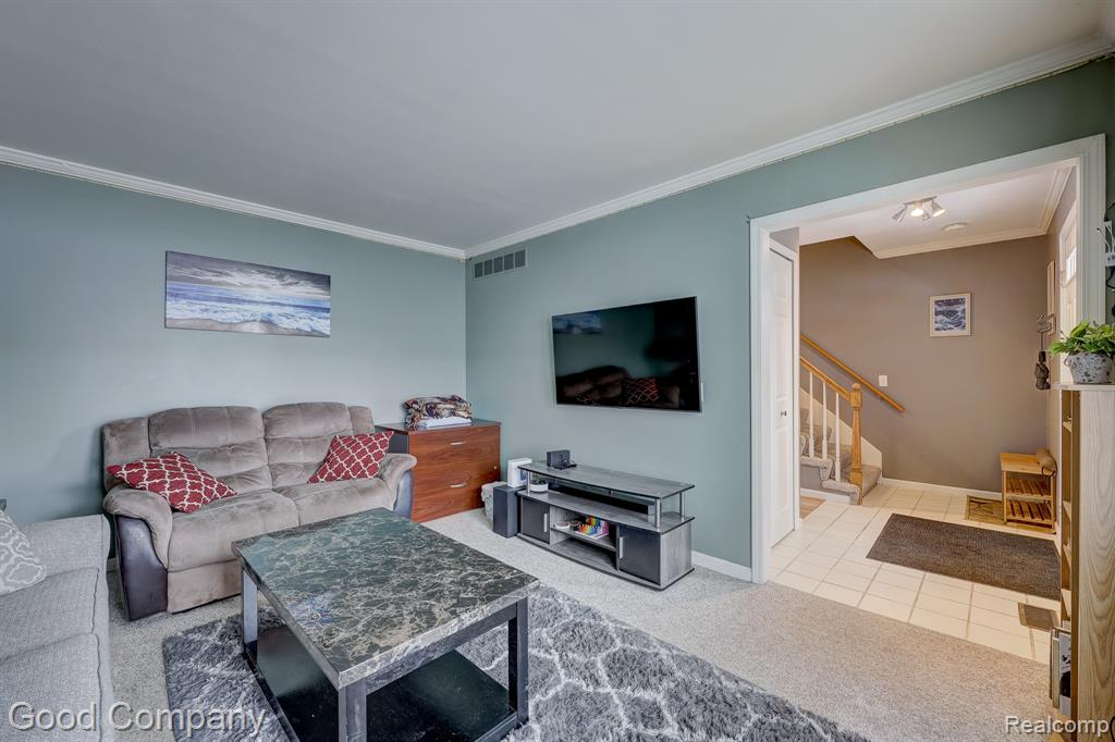 4408 Rochester Road Royal Oak, MI 48073 - Photo 3 of 50