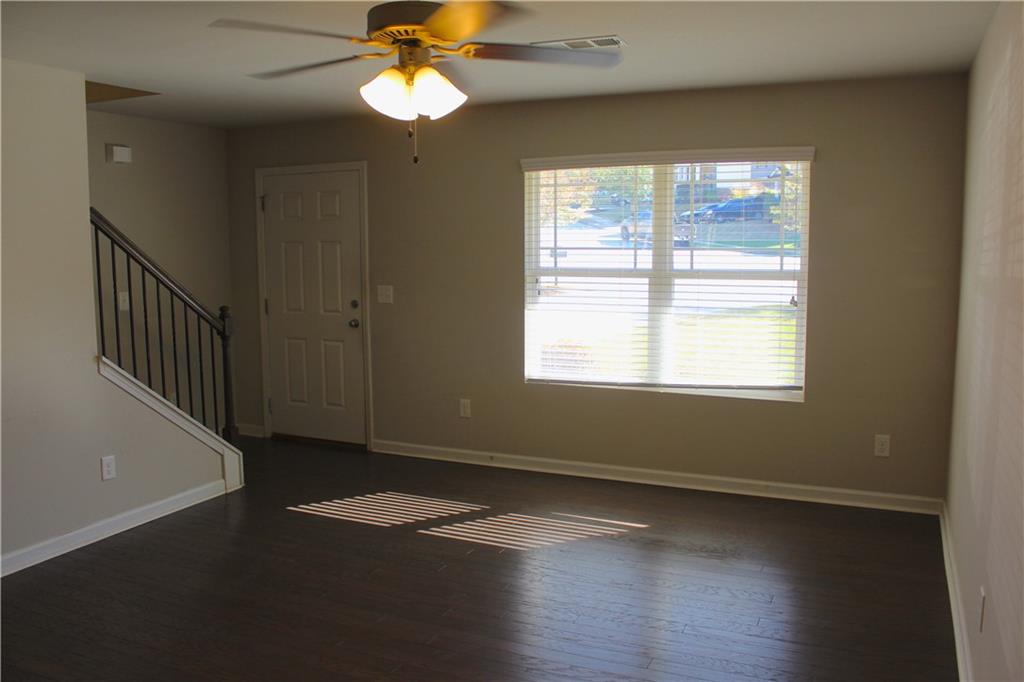 4836 Clarkstone Circle Flowery Branch, GA 30542 - Photo 4 of 21