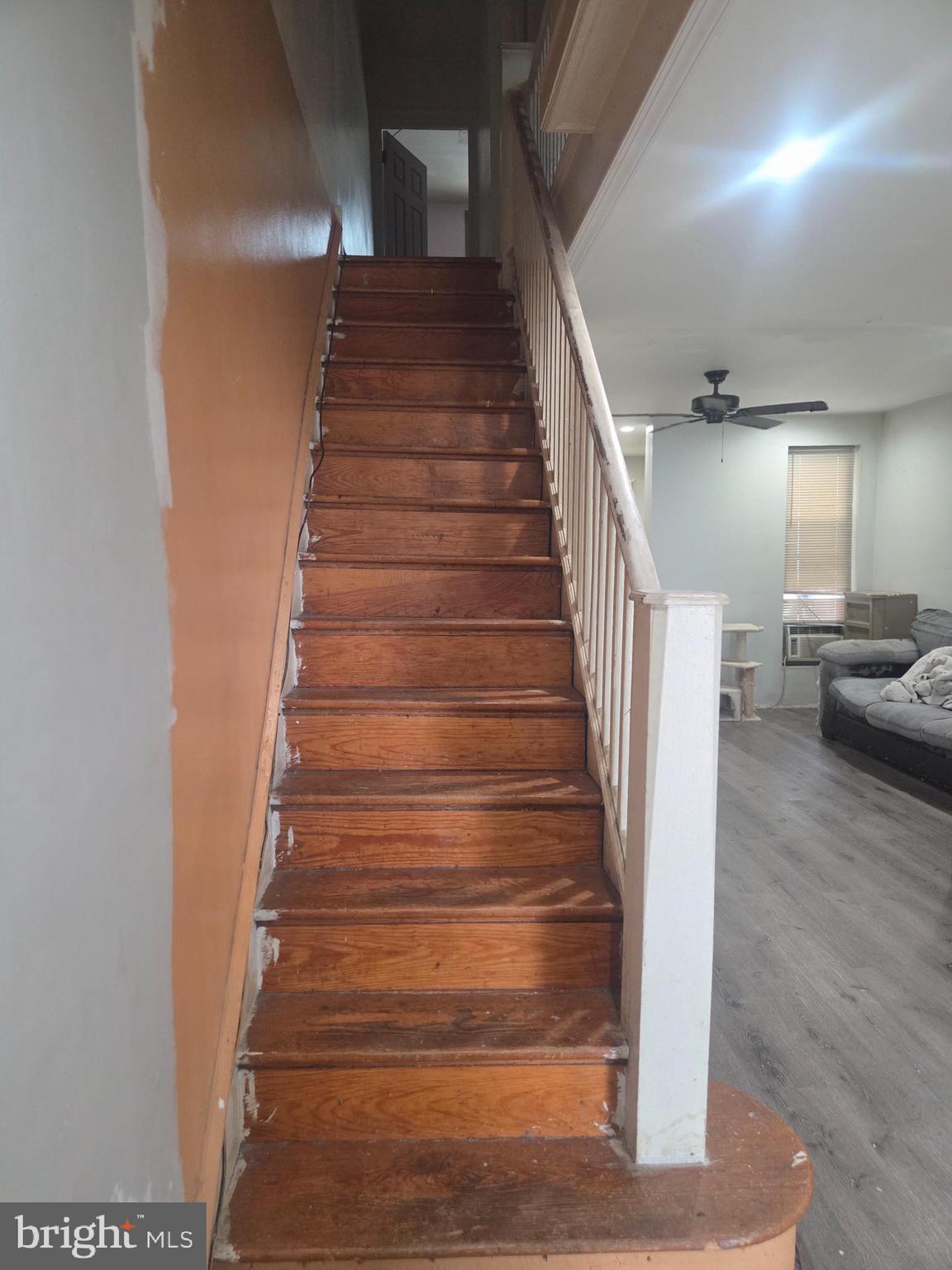 6378 Marsden Street Philadelphia, PA 19135 - Photo 6 of 24 a view of entryway