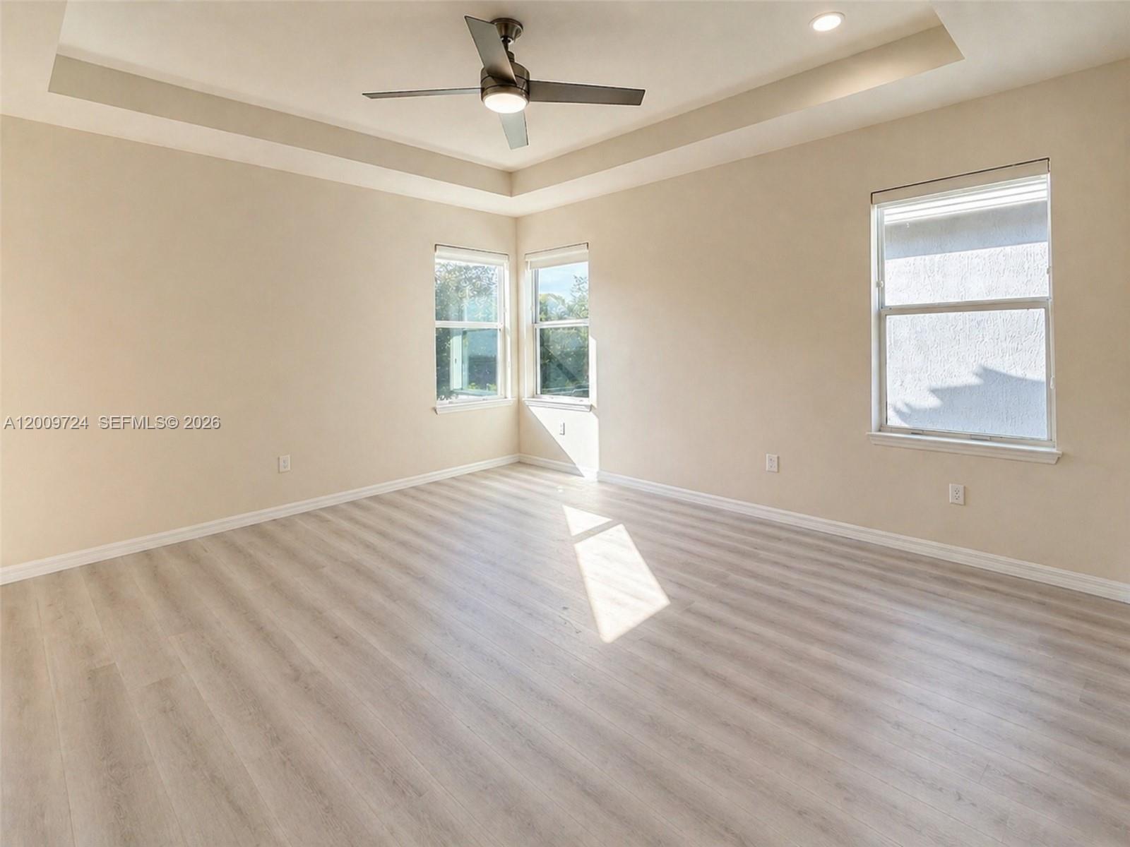 4352 Large Leaf Lane Hollywood, FL 33021 - Photo 20 of 39