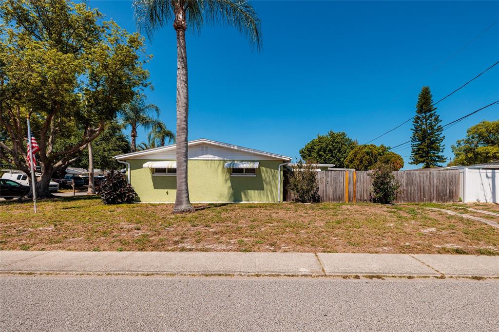 5209 Lofton Drive New Port Richey, FL 34652 - Photo 29 of 37