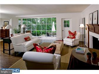 649 Dorset Road Devon, PA 19333 - Photo 6 of 12 Living Room