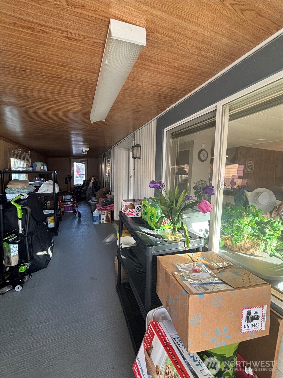 1841 Trosper Road Southwest, Unit 60 Tumwater, WA 98512 - Photo 8 of 18 a living room with furniture