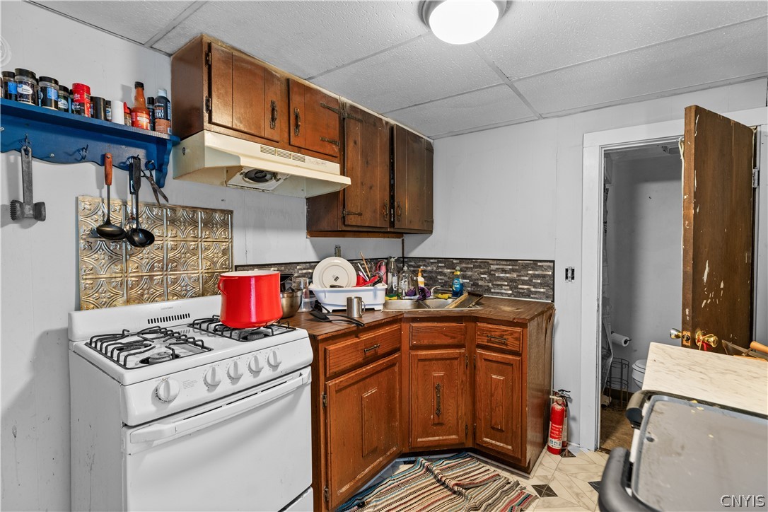 117 West Walnut Street Oneida, NY 13421 - Photo 12 of 40