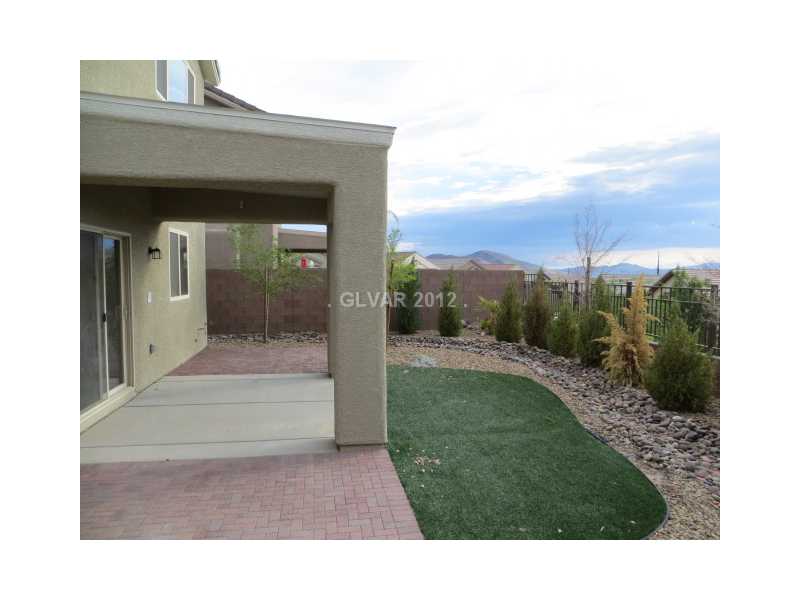 2444 Rue Royale Street Henderson, NV 89044 - Photo 14 of 25 Yard/Garden.