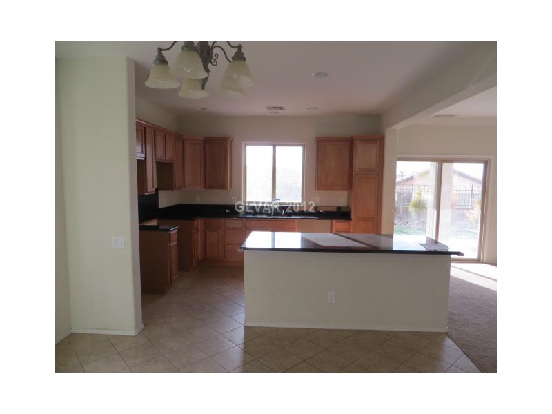 2444 Rue Royale Street Henderson, NV 89044 - Photo 9 of 25 Kitchen.