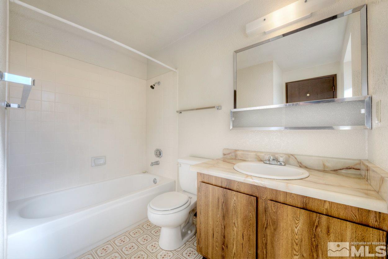 8405 Gipsy Way Reno, NV 89506 - Photo 18 of 24 Photo 18