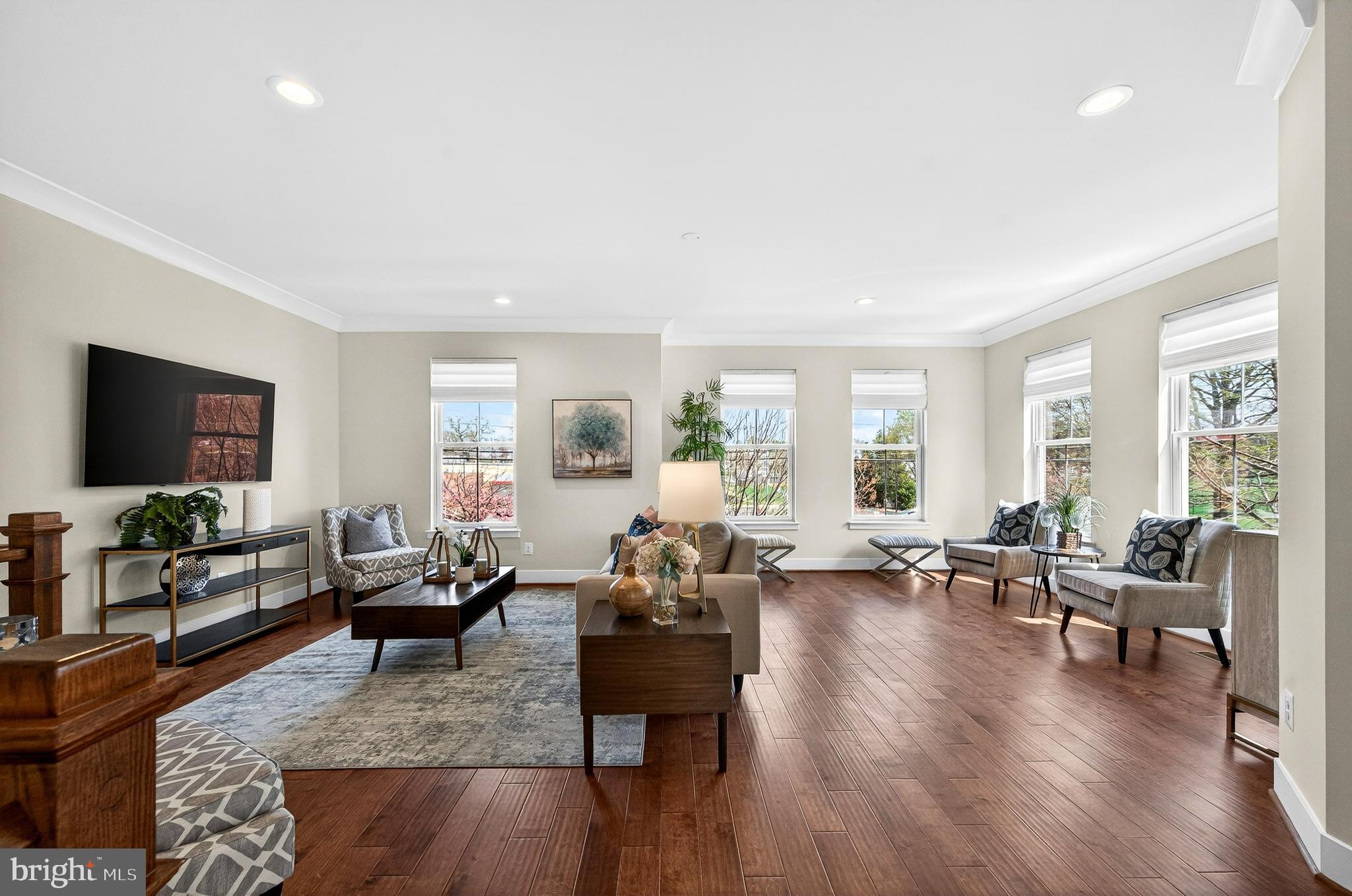 151 Center Street South, Unit 1 Vienna, VA 22180 - Photo 12 of 53 Living Room, lovely wood floors throughout