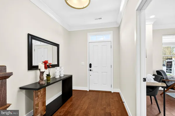 $1,565,000 | 151 Center Street South, Unit 1, Vienna, VA 22180