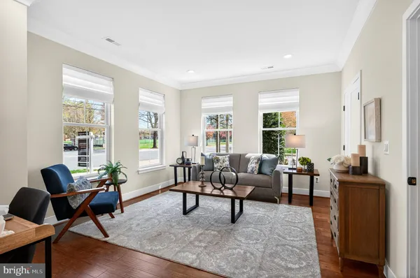 $1,565,000 | 151 Center Street South, Unit 1, Vienna, VA 22180