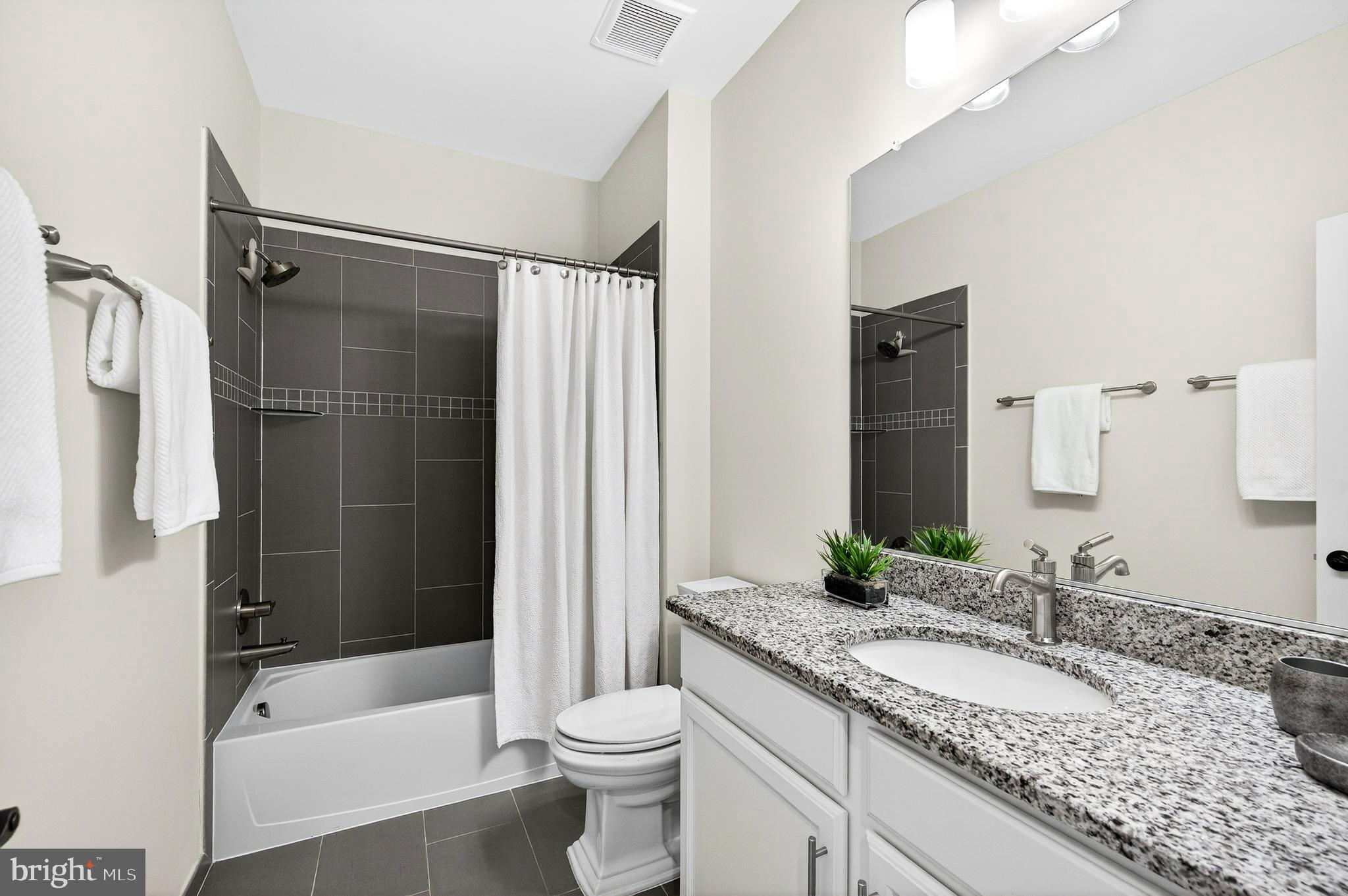151 Center Street South, Unit 1 Vienna, VA 22180 - Photo 45 of 53 Upper Hall Full Bathroom