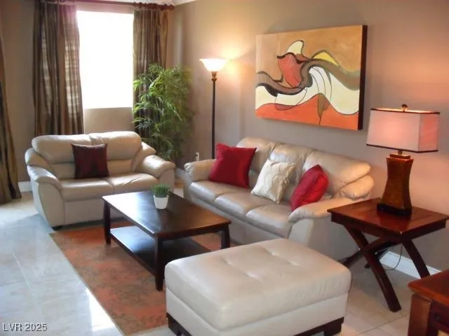 $1,995 | 220 East Flamingo Road, Unit 113, Las Vegas, NV 89169