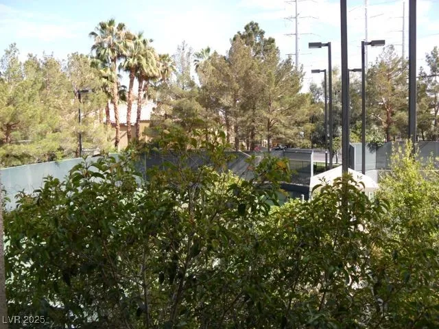$1,995 | 220 East Flamingo Road, Unit 113, Las Vegas, NV 89169