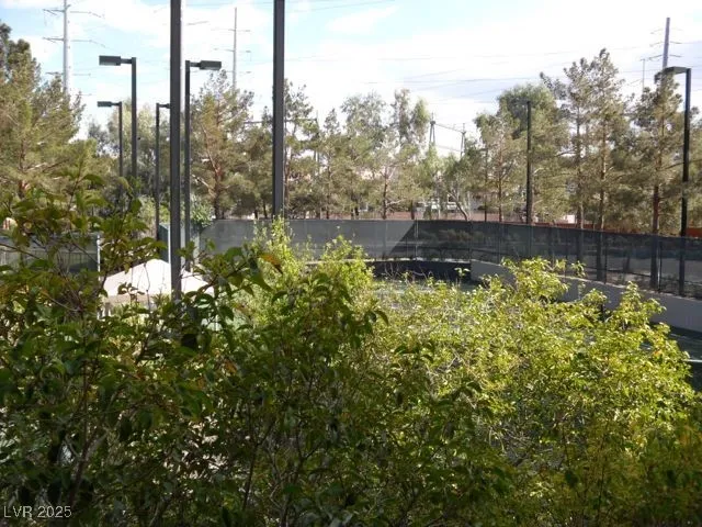 $1,995 | 220 East Flamingo Road, Unit 113, Las Vegas, NV 89169