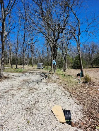 $17,000 | 225 Linn Valley Boulevard, Linn Valley, KS 66040