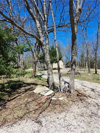$17,000 | 225 Linn Valley Boulevard, Linn Valley, KS 66040