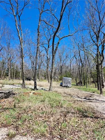 $17,000 | 225 Linn Valley Boulevard, Linn Valley, KS 66040