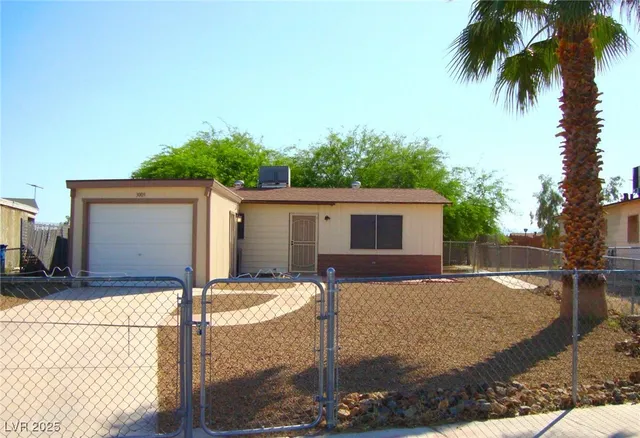 $1,600 | 3009 North Crawford Street, North Las Vegas, NV 89030