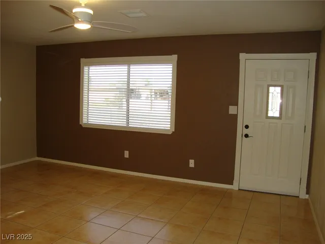 $1,600 | 3009 North Crawford Street, North Las Vegas, NV 89030