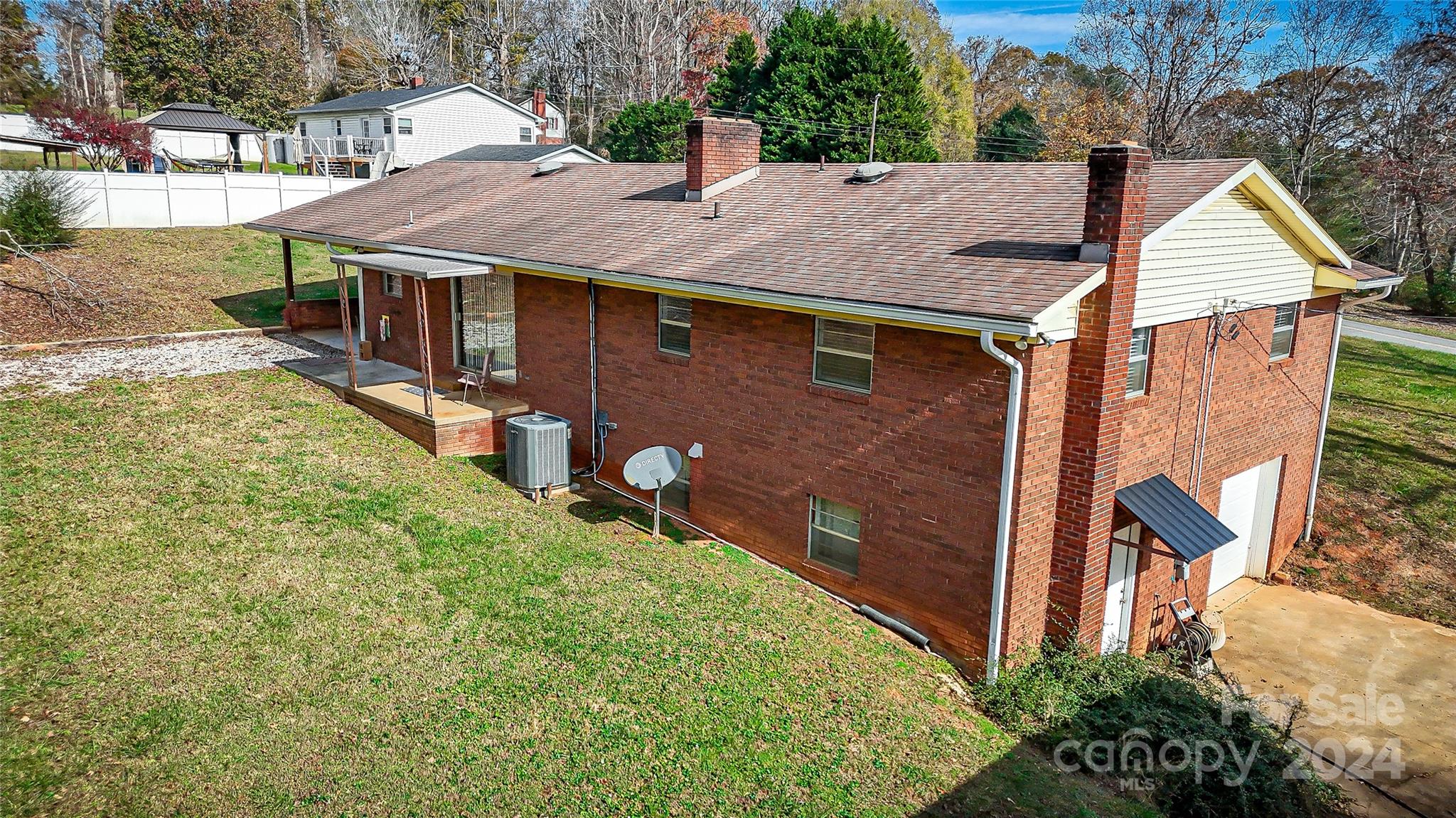 162 Stephens Road Morganton, NC 28655 - Photo 3 of 39 Gallery Image 3