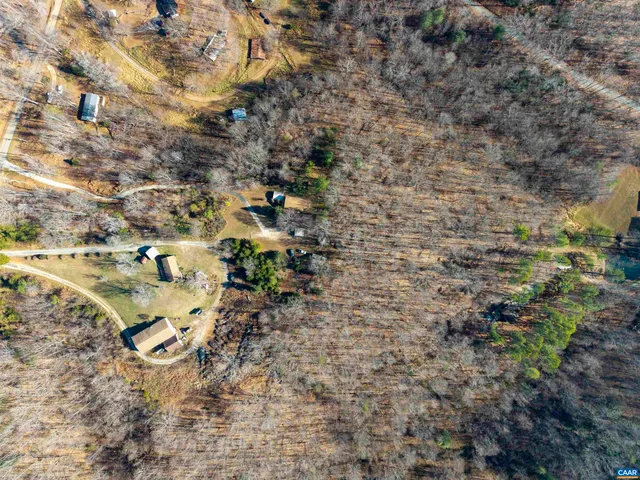 a view of outside area