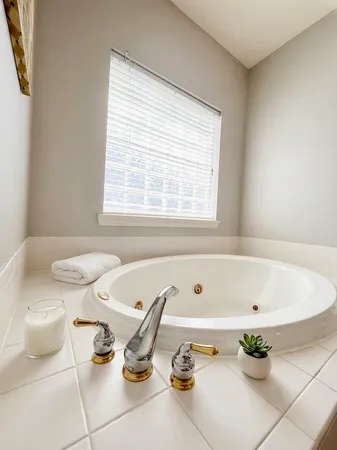 $2,200 | 7202 Harmony Cove, Houston, TX 77036