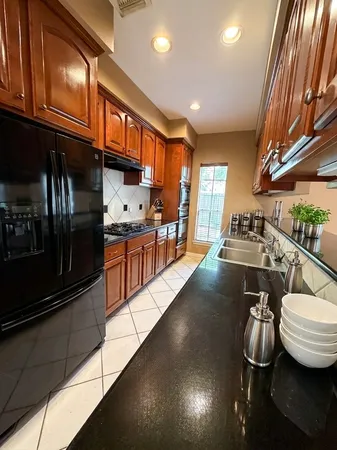 $2,200 | 7202 Harmony Cove, Houston, TX 77036