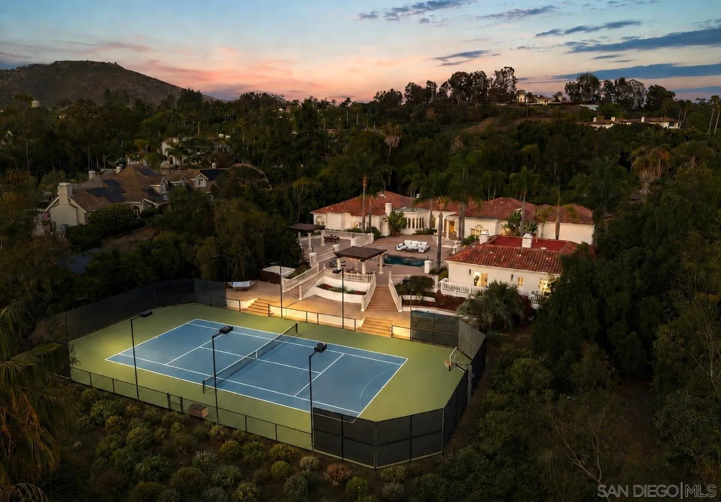 6998 Rancho La Cima Drive Rancho Santa Fe, CA 92067 - Photo 17 of 22