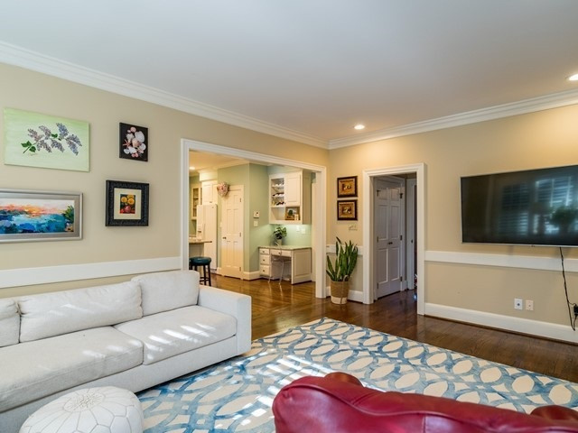 2108 Fallon Oaks Court Raleigh, NC 27608 - Photo 11 of 30 Family Room