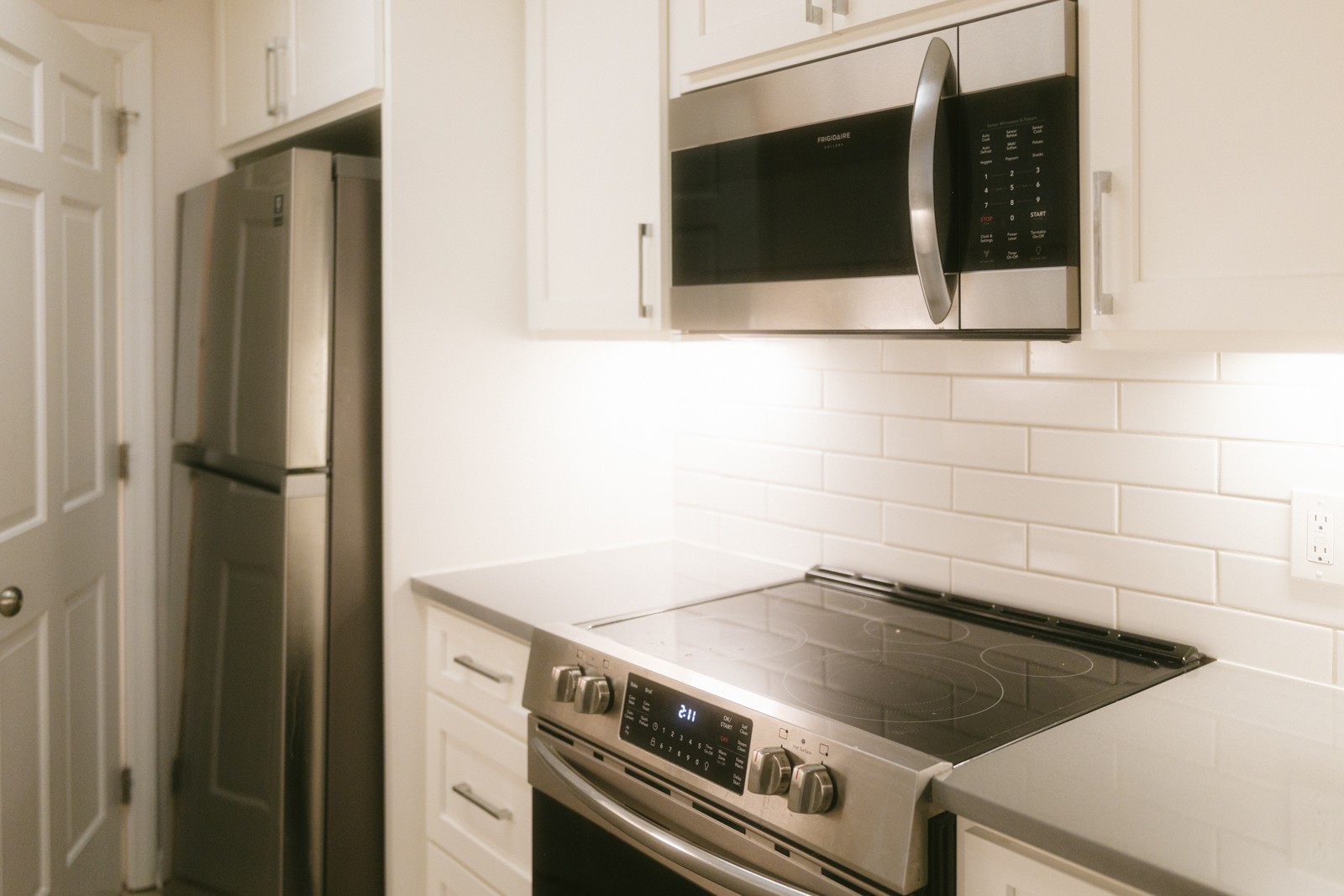 601 Boyd Mill Avenue, Unit G2 Franklin, TN 37064 - Photo 9 of 30 a close view of a stove top oven sitting inside of a kitchen
