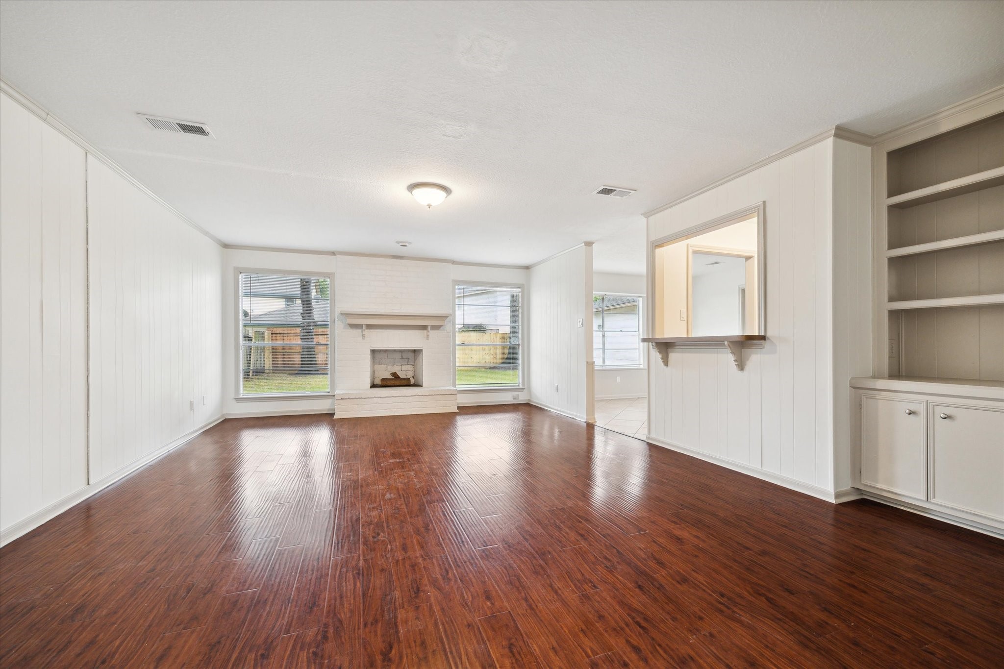 10407 Rippling Fields Drive Houston, TX 77064 - Photo 10 of 17 Den with built-ins