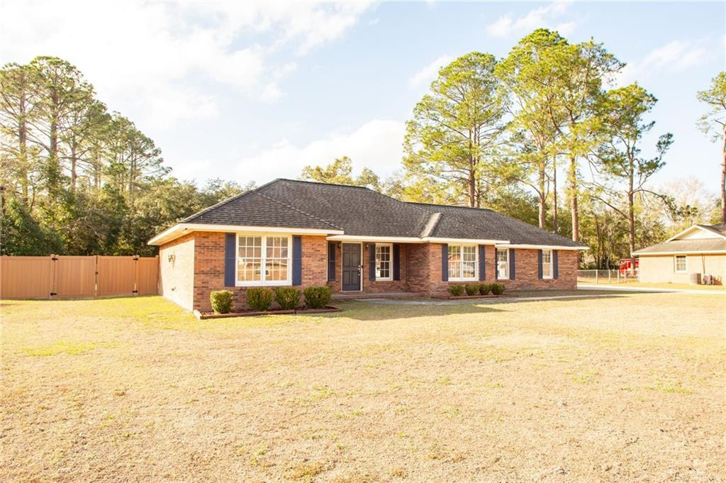 1249 Cherrywood Road Waycross, GA 31503 - Photo 3 of 46 Photo 3