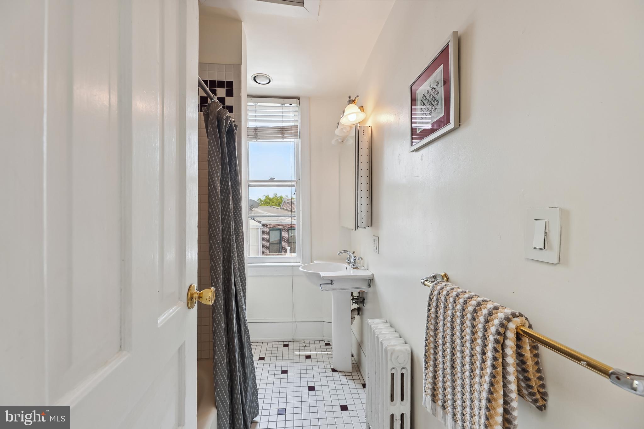 803 A Street Southeast Washington, DC 20003 - Photo 27 of 35 3rd floor bathroom