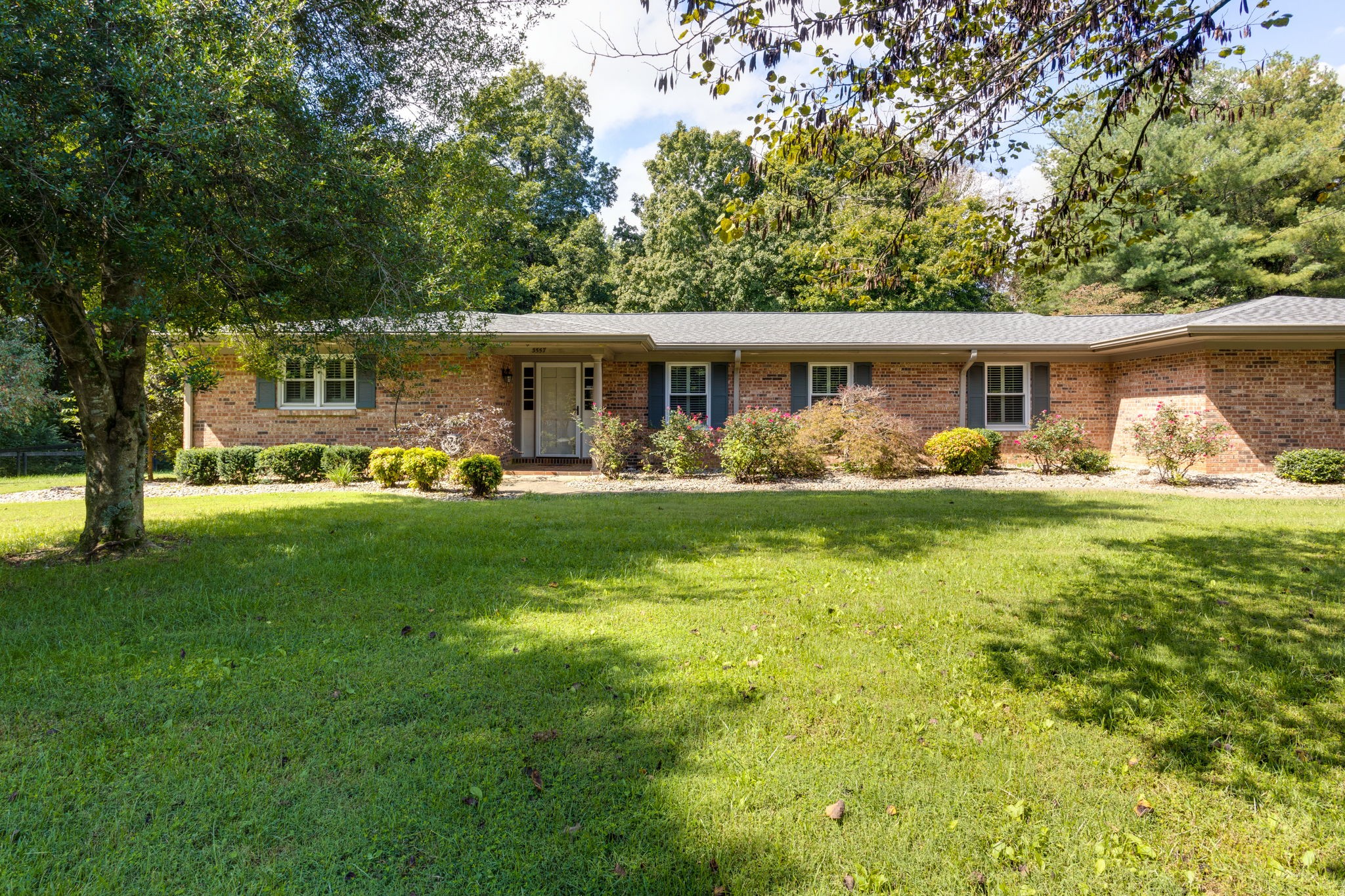 3557 Forest Park Road Springfield, TN 37172 - Photo 2 of 47 a front view of house with yard and green space