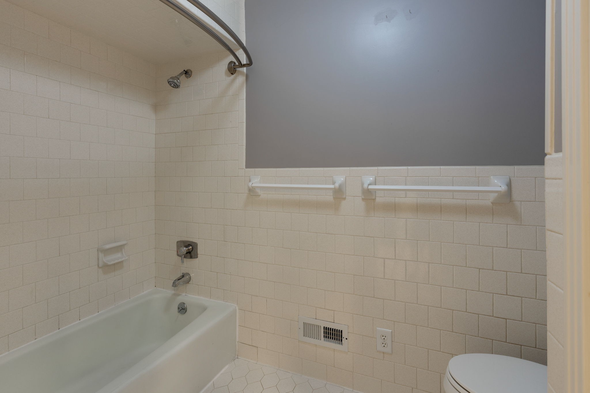 3557 Forest Park Road Springfield, TN 37172 - Photo 20 of 47 a bathroom with a shower and toilet