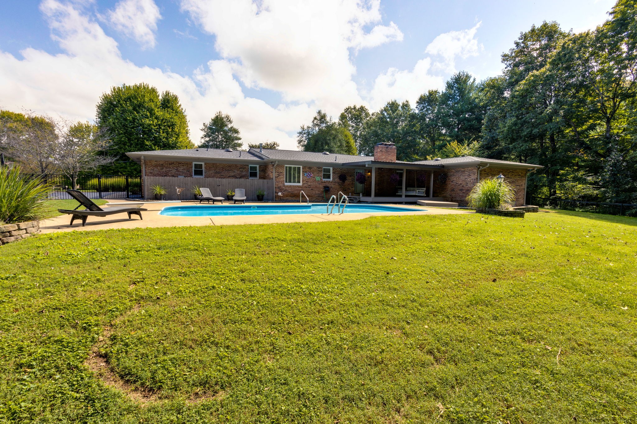 3557 Forest Park Road Springfield, TN 37172 - Photo 42 of 47 a swimming pool with outdoor seating and yard