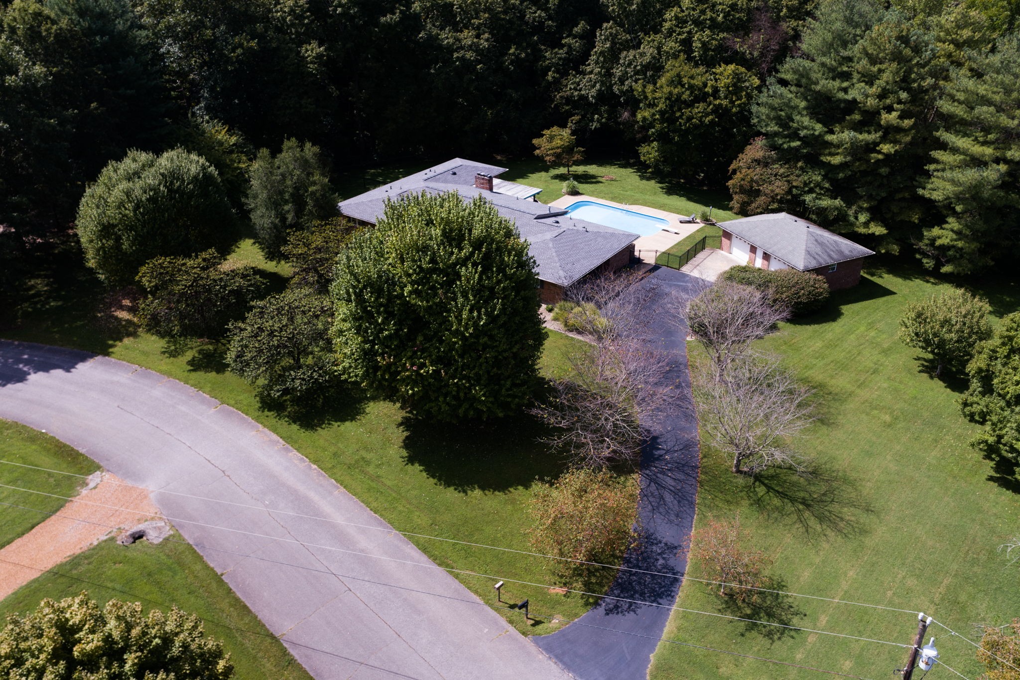 3557 Forest Park Road Springfield, TN 37172 - Photo 43 of 47 an aerial view of a house with a garden