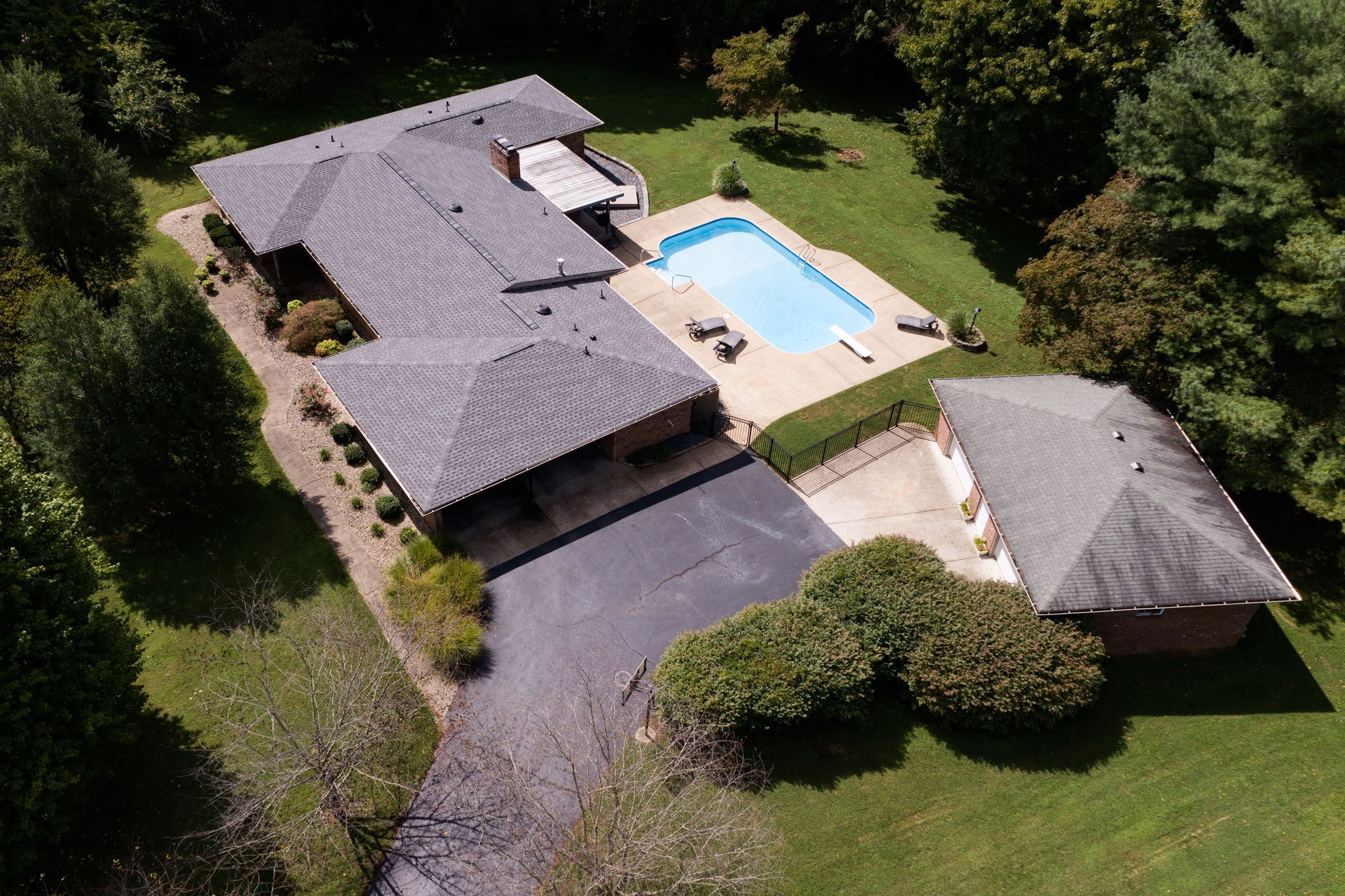 3557 Forest Park Road Springfield, TN 37172 - Photo 47 of 47 an aerial view of a house with a yard and lake view