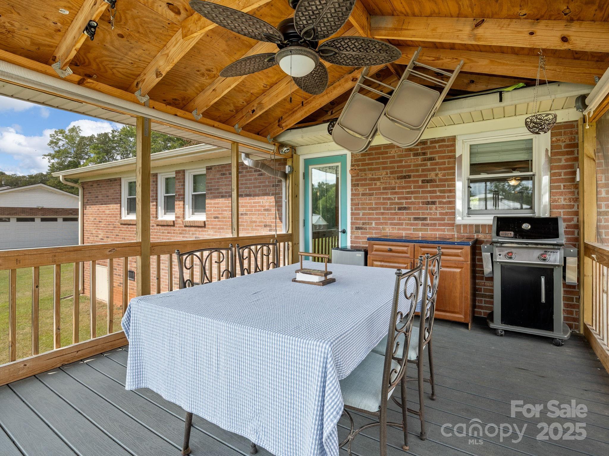 12 Lister Road Taylors, SC 29687 - Photo 29 of 37 a view of a dining table and chairs in the balcony