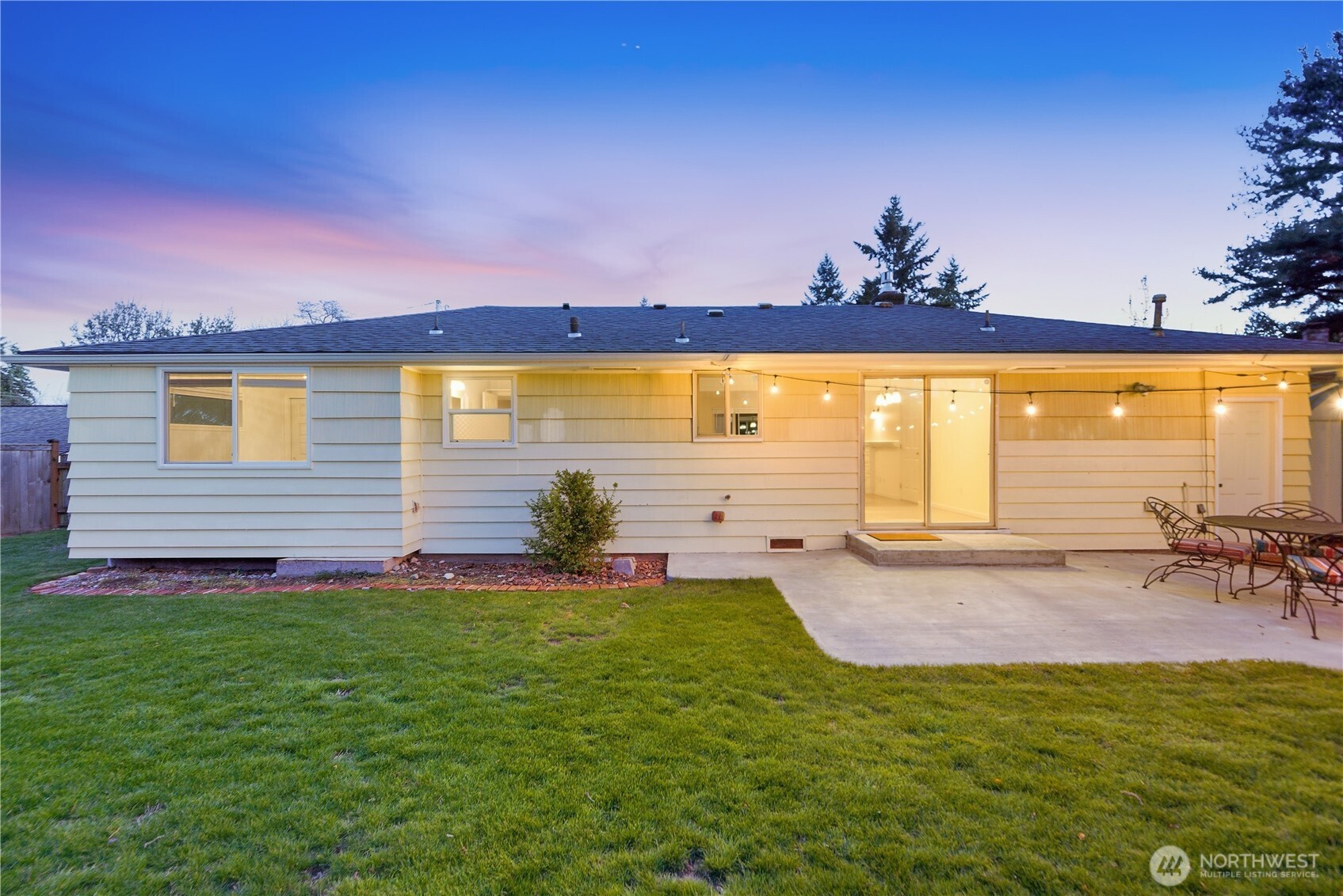 29 232nd Place Southwest Bothell, WA 98021 - Photo 5 of 40