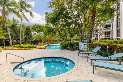 $399,995 | 2000 Towerside Terrace, Unit 311, Miami, FL 33138