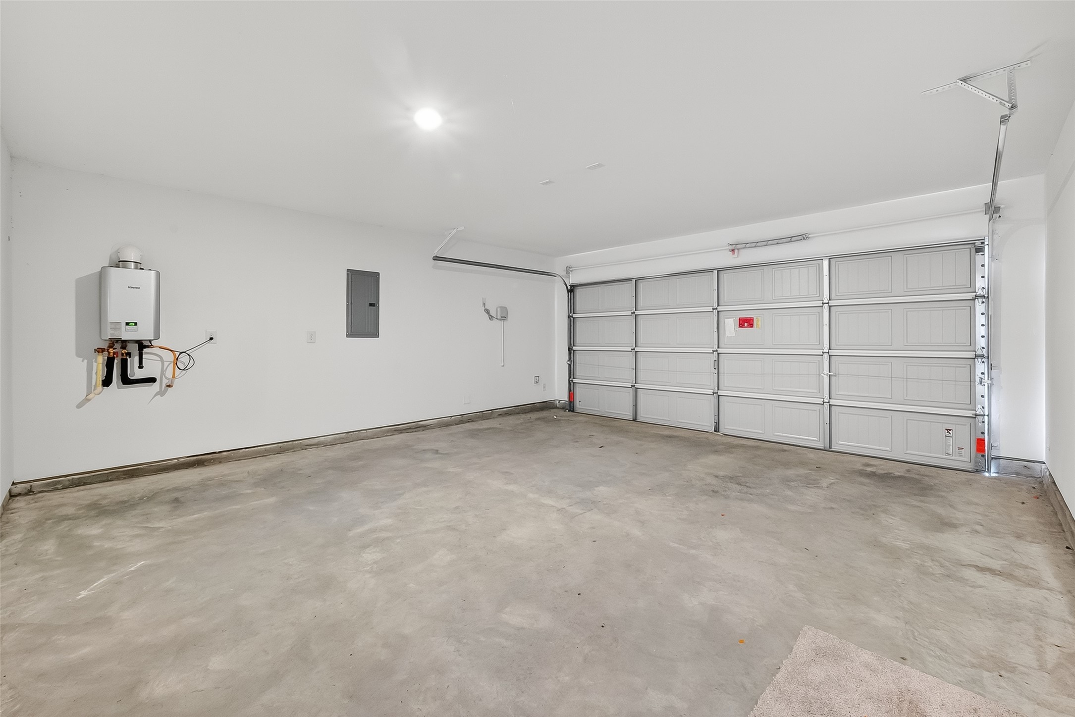 18510 Autumn Hts Lane Crosby, TX 77532 - Photo 27 of 29 a view of an empty room