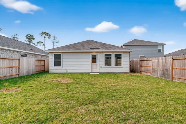 $1,950 | 18510 Autumn Hts Lane, Crosby, TX 77532