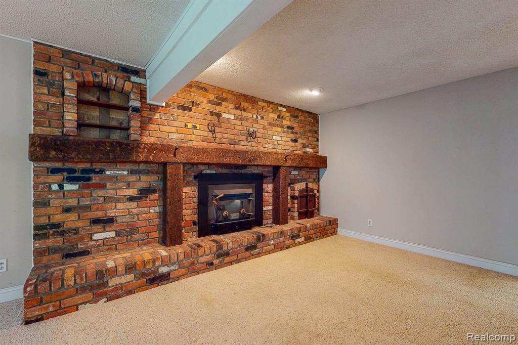 12460 White Lake Road Fenton, MI 48430 - Photo 10 of 55