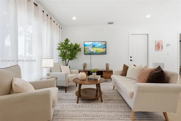 $470,000 | 4410 Northeast 3rd Avenue, Deerfield Beach, FL 33064